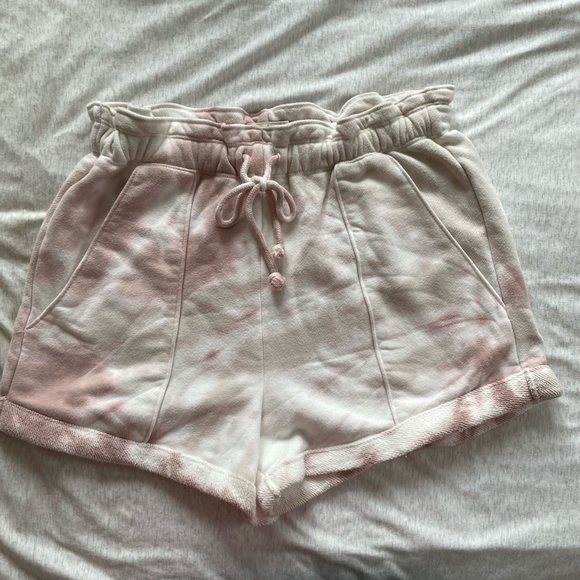 Abercrombie & Fitch Cloud Paperbag Shorts - Blush Pink Tie Dye - Picture 4 of 6